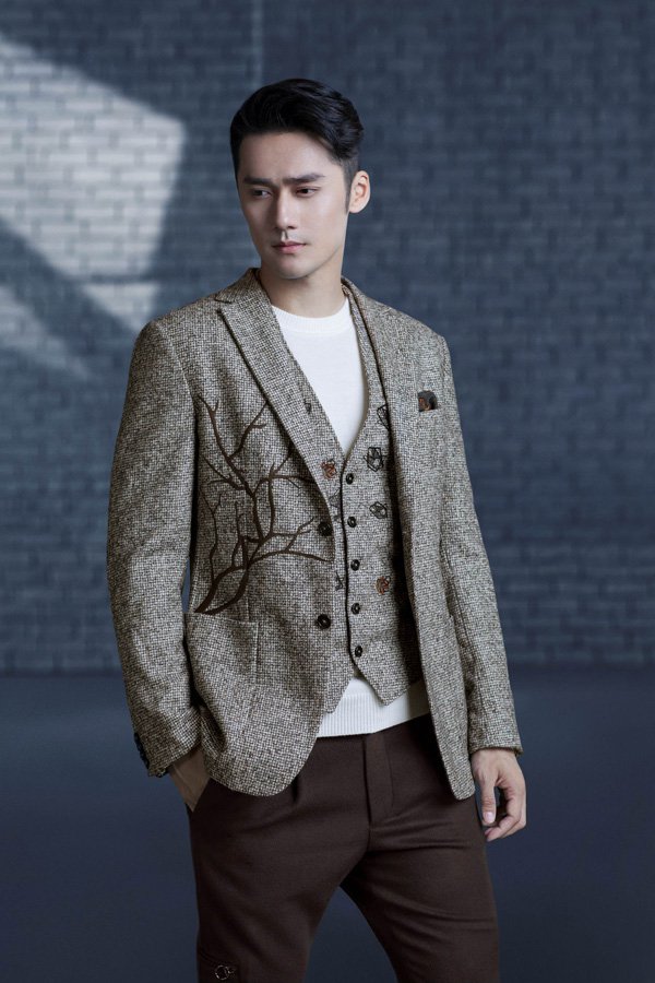 Z Zegna 携手蒋劲夫2025“释放自我风格”之旅广告大片