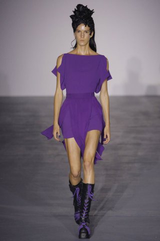 Gareth Pugh（加勒斯·普）2025伦敦时装周女装发布会