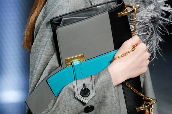 Prada（普拉达）2025春夏新款手袋系列大赏