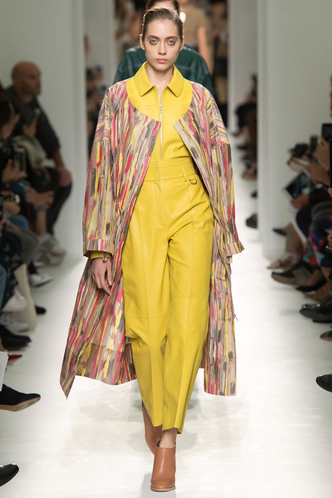 Hermès（爱马仕）2025春夏巴黎时装周时装秀