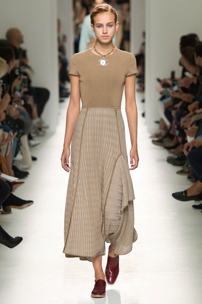 Hermès（爱马仕）2025春夏巴黎时装周时装秀