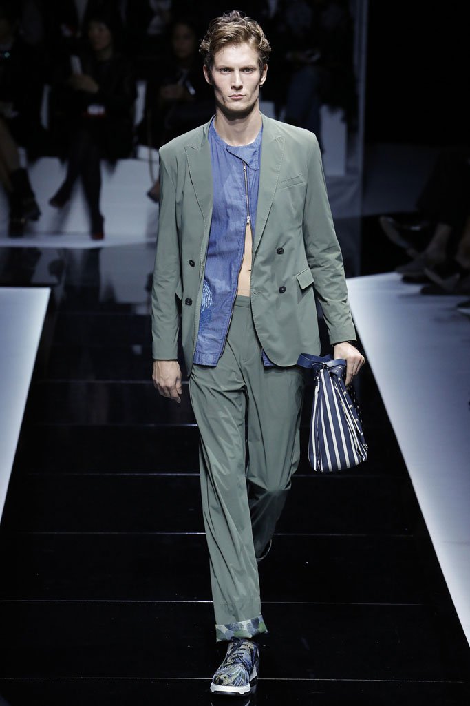 Emporio Armani（安普里奥·阿玛尼）2025巴黎时装周时装秀