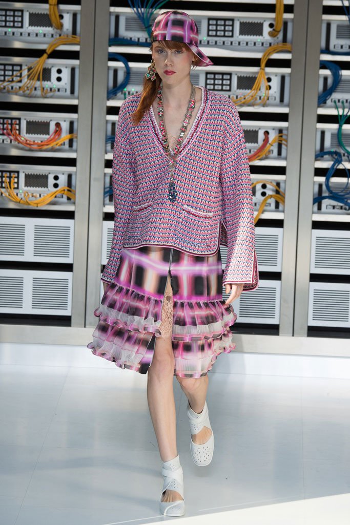 Chanel（香奈儿）2025春夏巴黎时装周时装秀