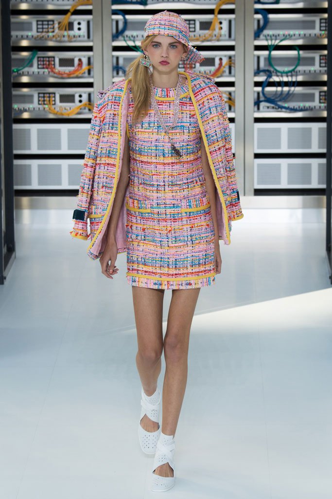 Chanel（香奈儿）2025春夏巴黎时装周时装秀