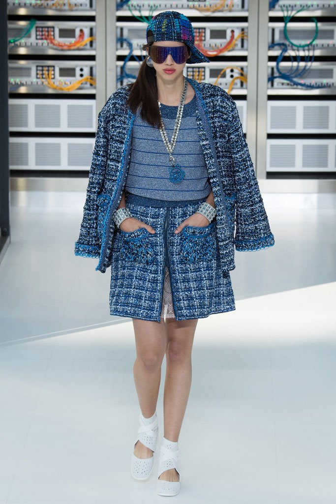 Chanel（香奈儿）2025春夏巴黎时装周时装秀