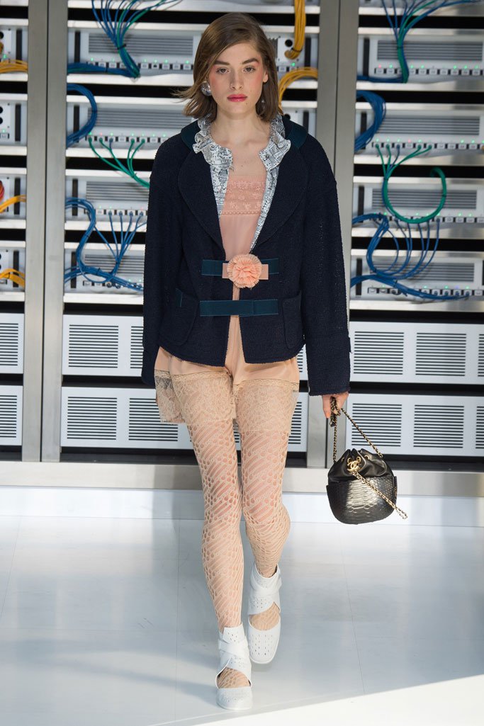 Chanel（香奈儿）2025春夏巴黎时装周时装秀