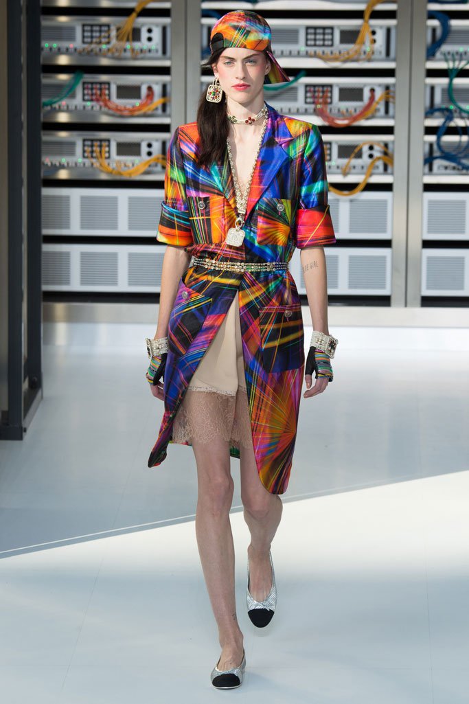 Chanel（香奈儿）2025春夏巴黎时装周时装秀