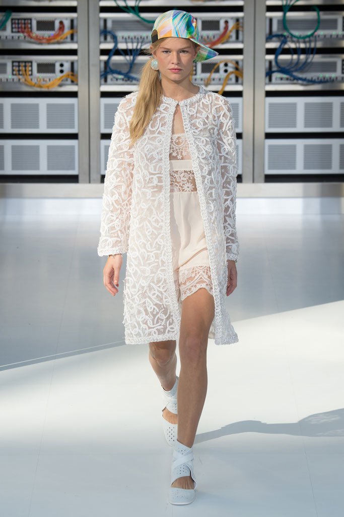 Chanel（香奈儿）2025春夏巴黎时装周时装秀