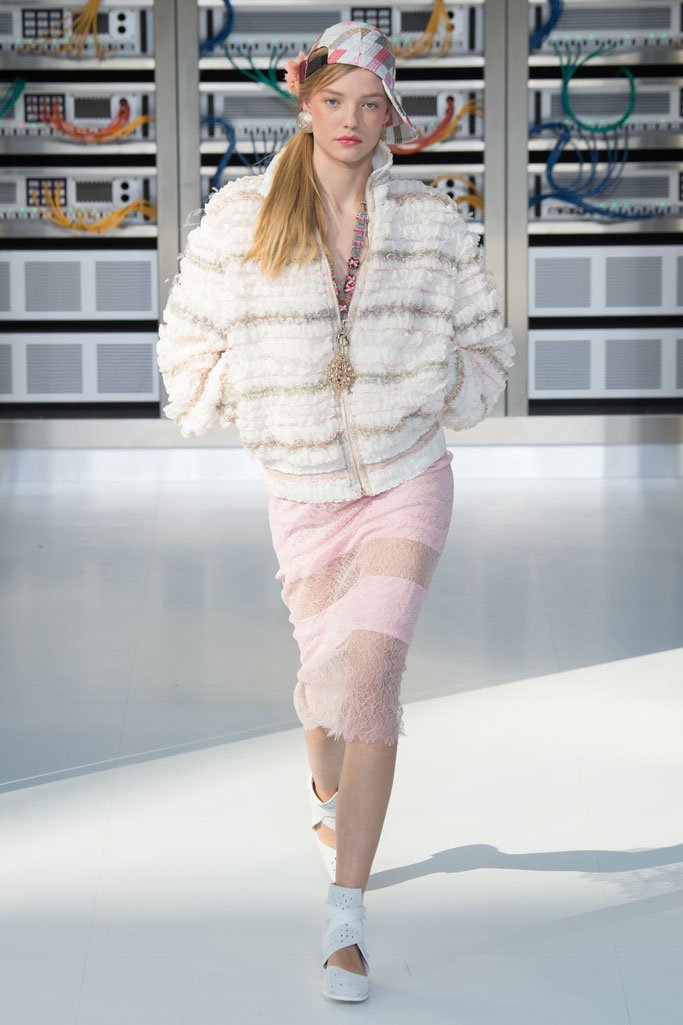 Chanel（香奈儿）2025春夏巴黎时装周时装秀