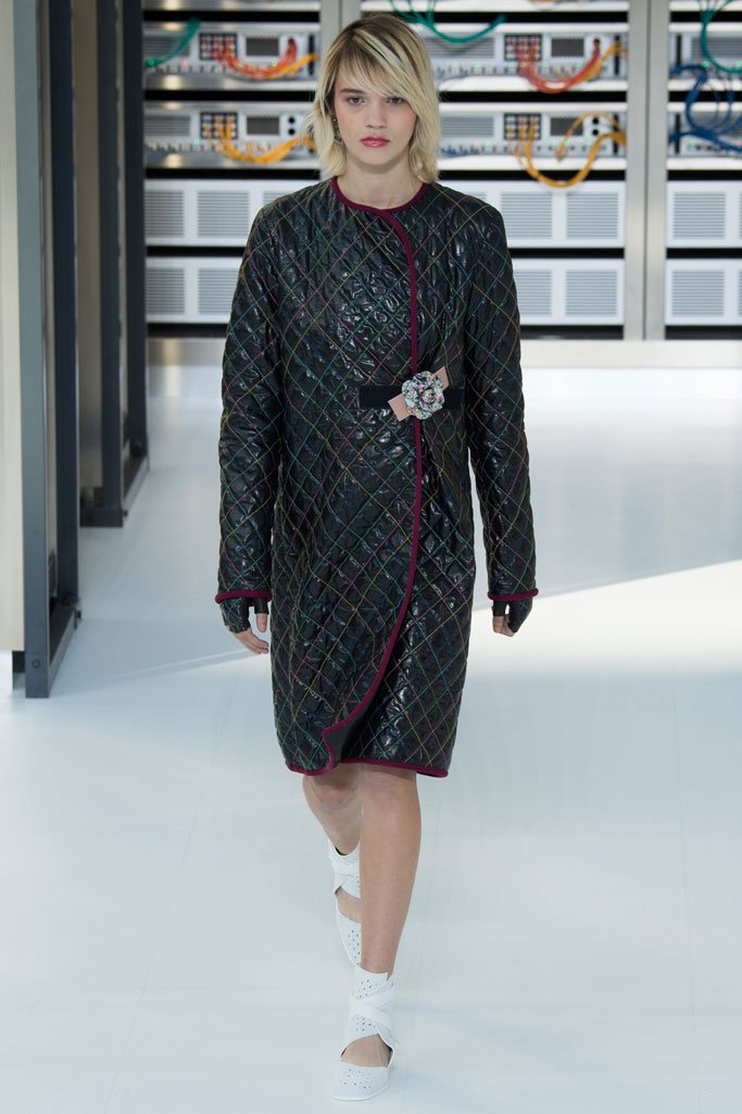 Chanel（香奈儿）2025春夏巴黎时装周时装秀