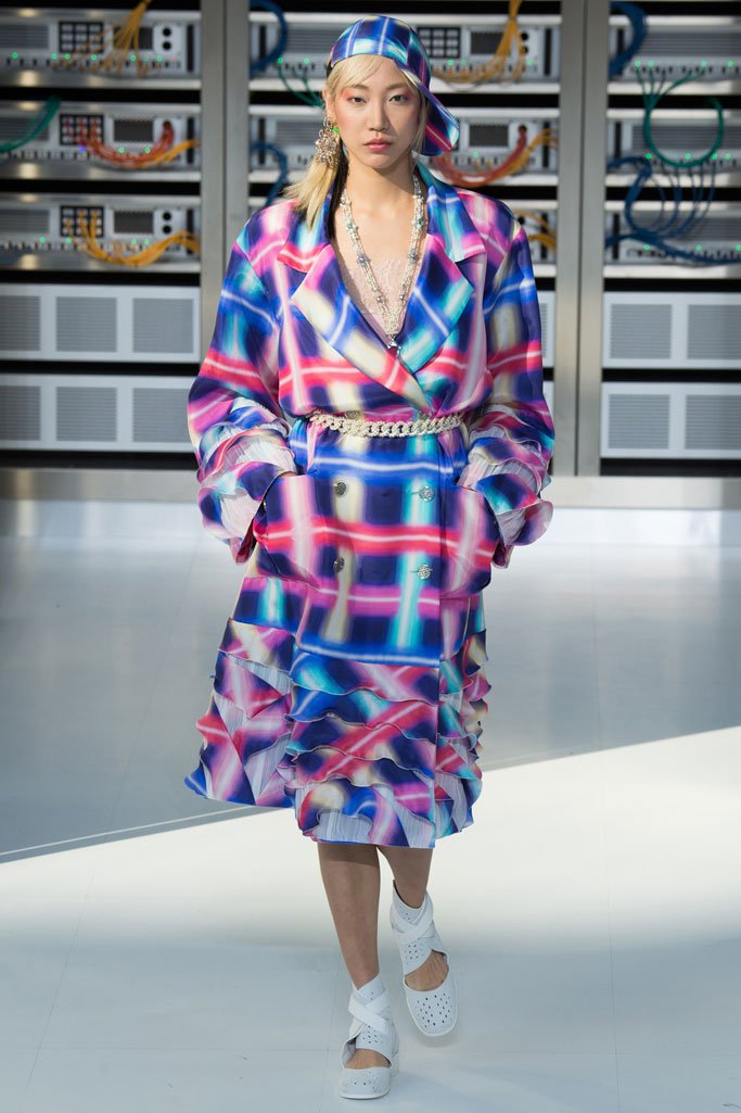 Chanel（香奈儿）2025春夏巴黎时装周时装秀