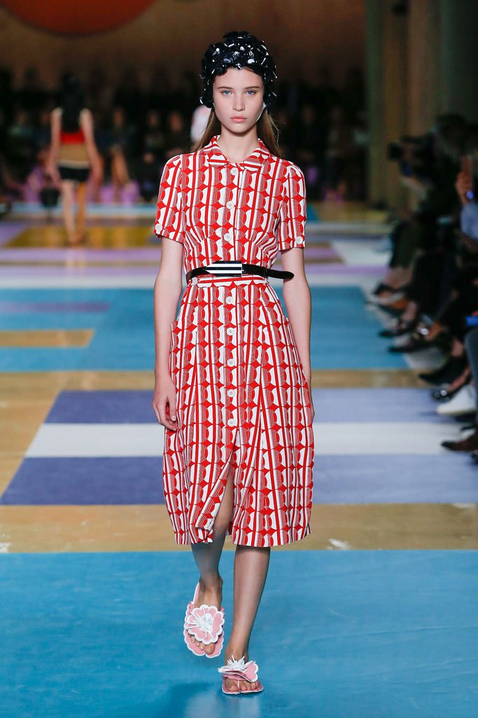 Miu Miu（缪缪）2025春夏巴黎时装周时装秀