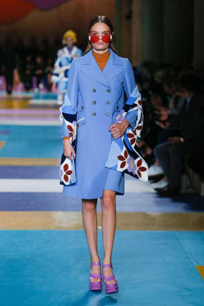 Miu Miu（缪缪）2025春夏巴黎时装周时装秀