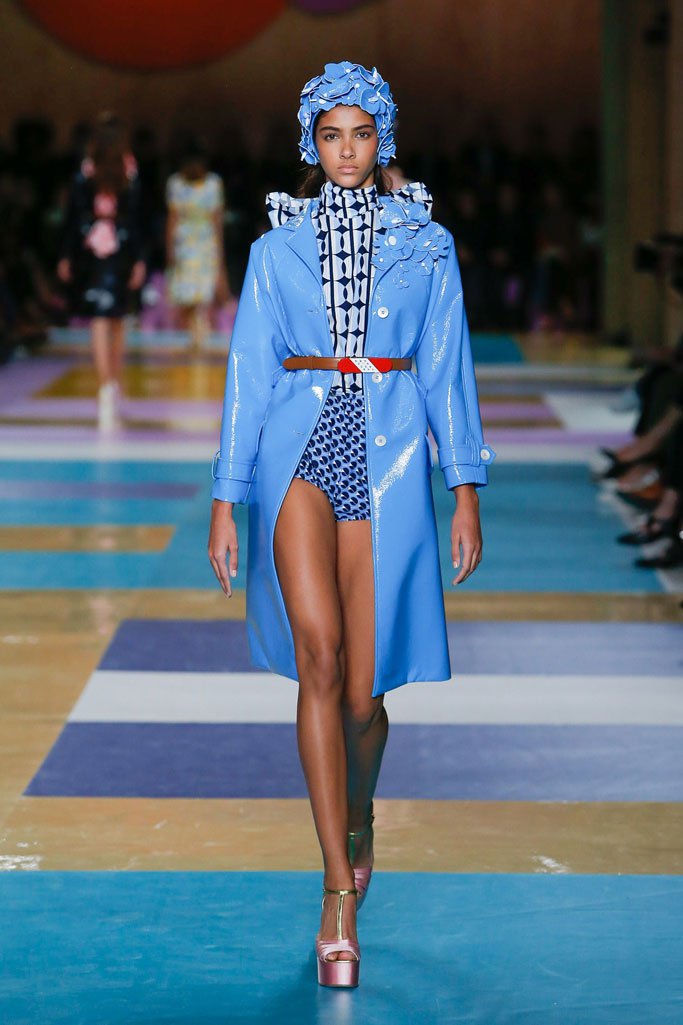 Miu Miu（缪缪）2025春夏巴黎时装周时装秀