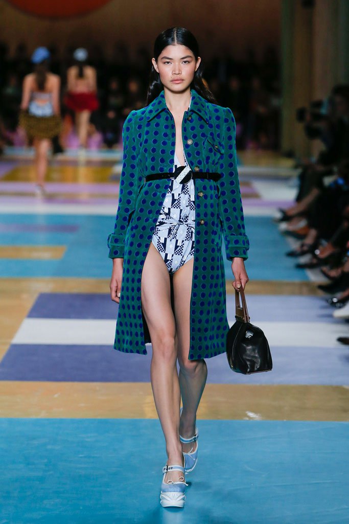 Miu Miu（缪缪）2025春夏巴黎时装周时装秀
