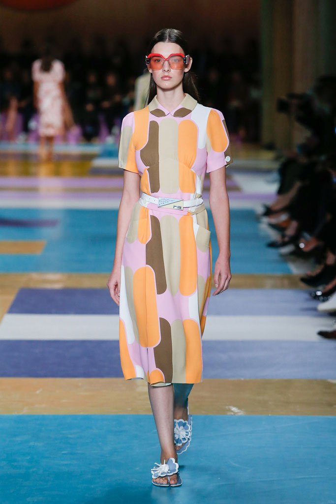 Miu Miu（缪缪）2025春夏巴黎时装周时装秀