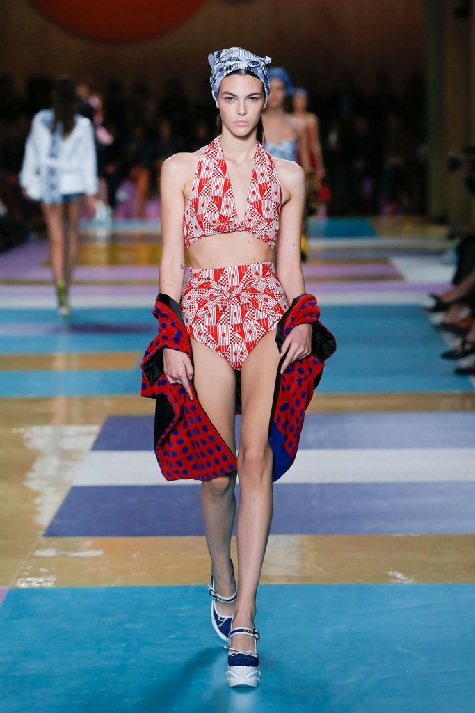 Miu Miu（缪缪）2025春夏巴黎时装周时装秀