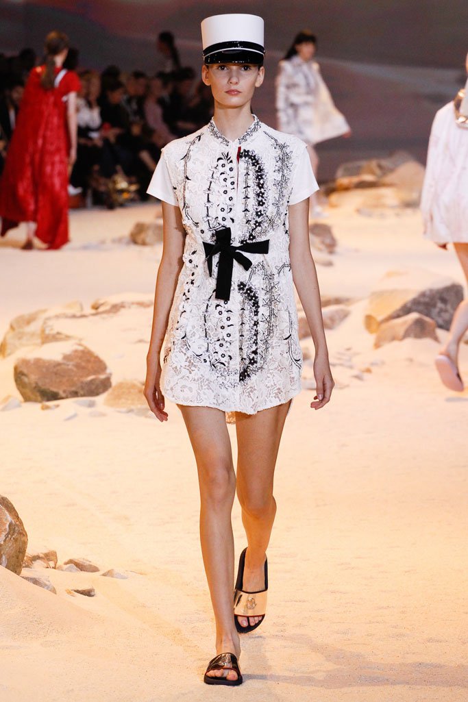 Moncler Gamme Rouge（盟可睐）2025巴黎时装周时装秀