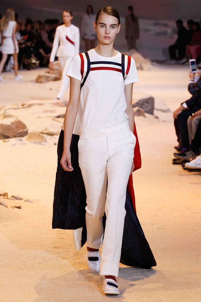 Moncler Gamme Rouge（盟可睐）2025巴黎时装周时装秀