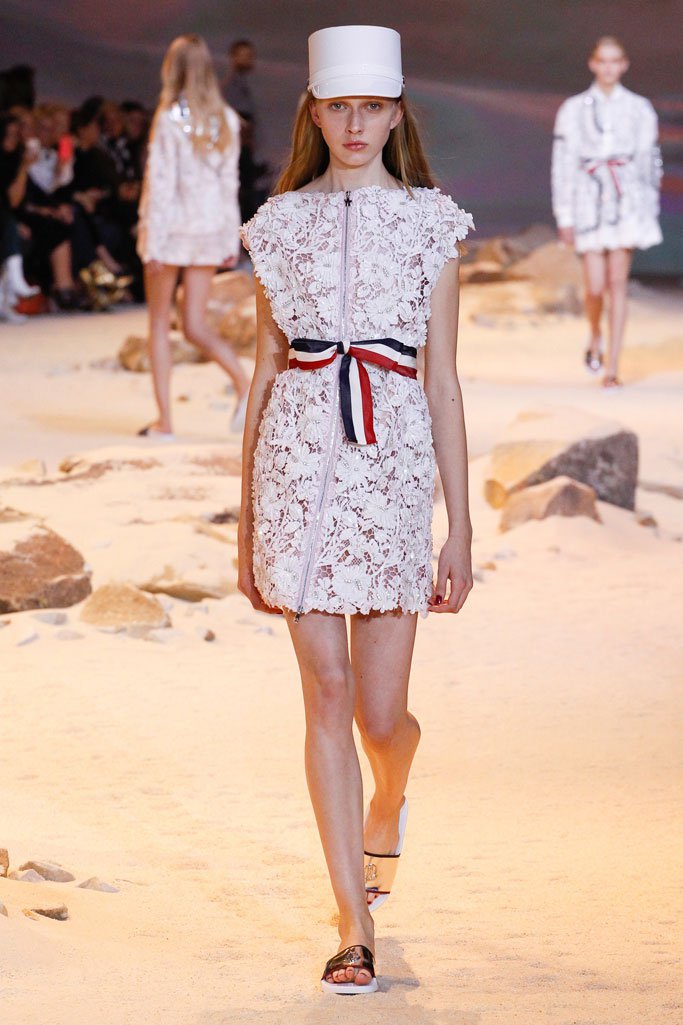 Moncler Gamme Rouge（盟可睐）2025巴黎时装周时装秀