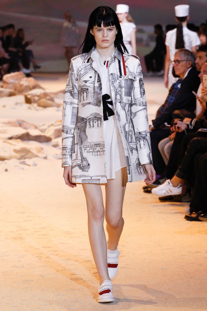 Moncler Gamme Rouge（盟可睐）2025巴黎时装周时装秀