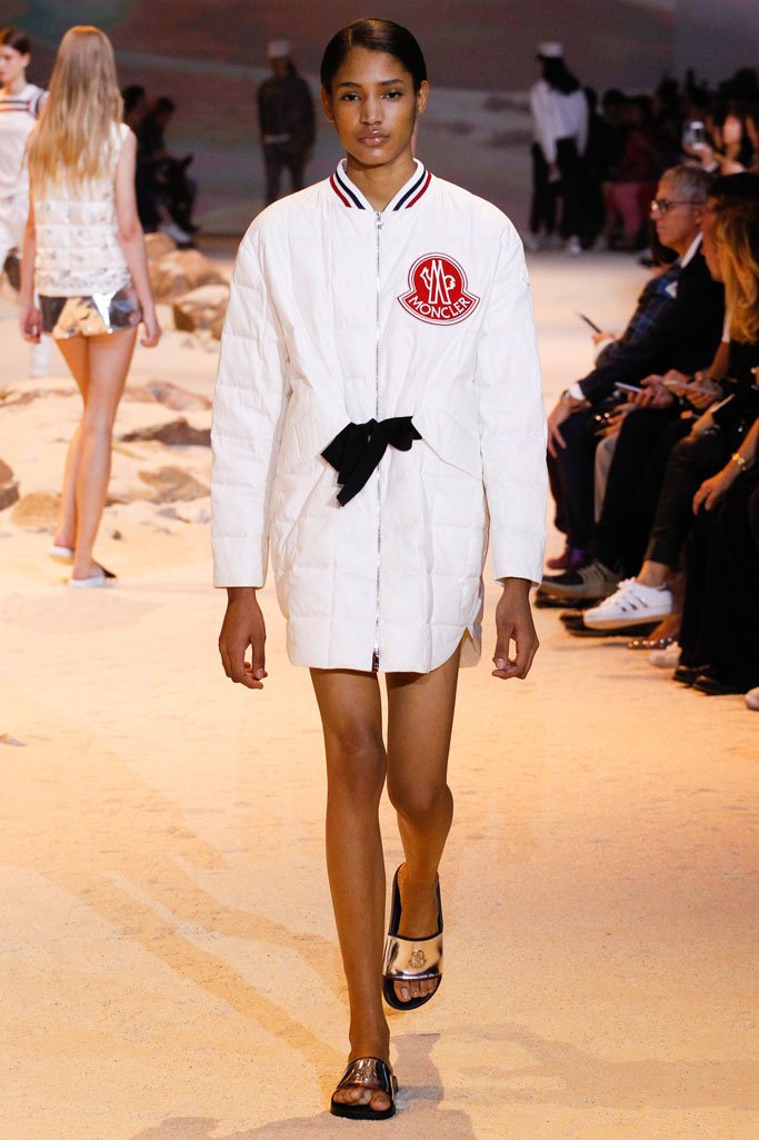 Moncler Gamme Rouge（盟可睐）2025巴黎时装周时装秀