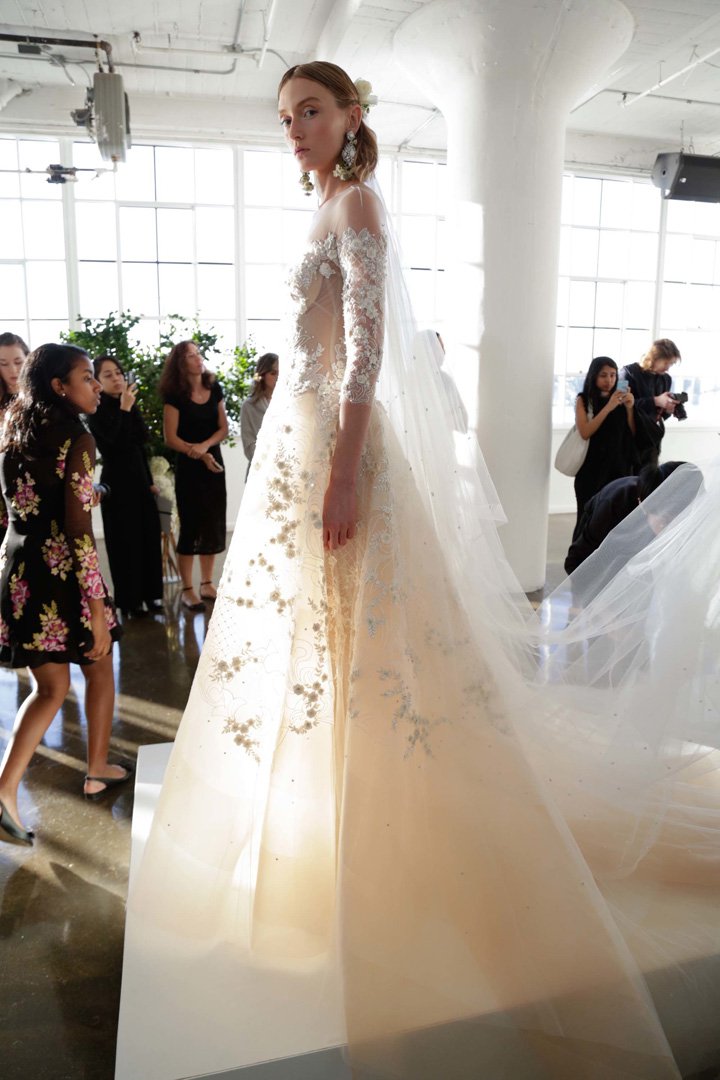 Marchesa（玛切萨）2025秋冬婚纱礼服系列