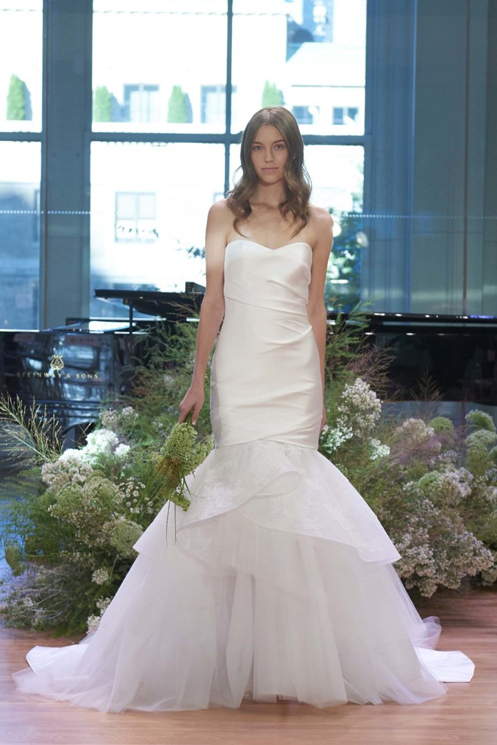 Monique Lhuillier 2025秋冬婚纱礼服系列