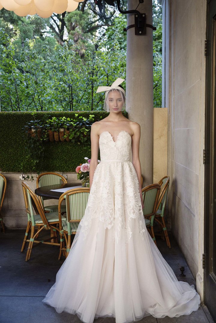 Lela Rose（莱拉·罗斯）2025婚纱礼服系列