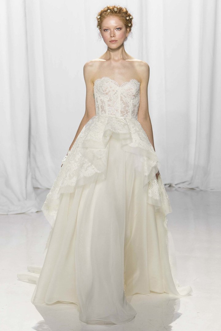 Reem Acra（雷姆·阿克拉）2025纽约婚纱周婚纱秀