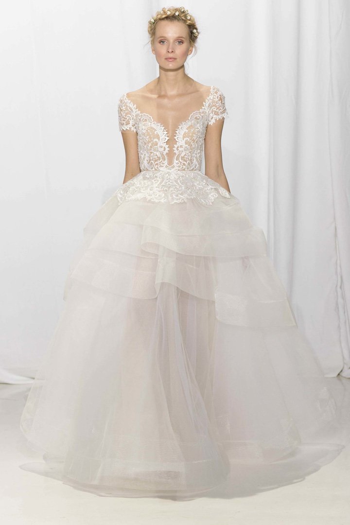 Reem Acra（雷姆·阿克拉）2025纽约婚纱周婚纱秀