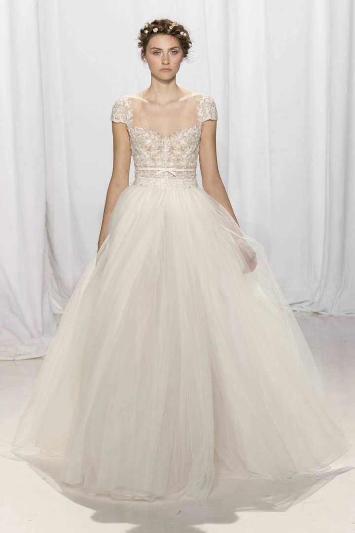 Reem Acra（雷姆·阿克拉）2025纽约婚纱周婚纱秀