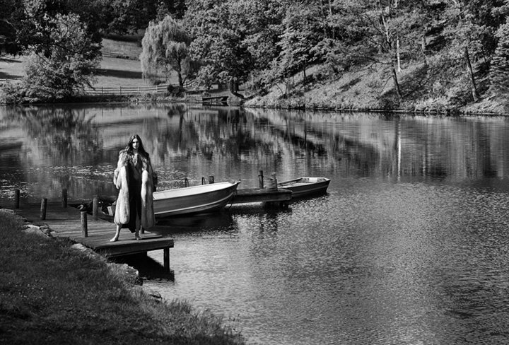 超模Jacquelyn Jablonski 演绎《Vogue》时尚杂志大片