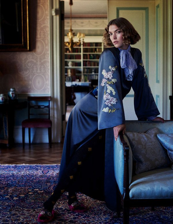 超模Arizona Muse 演绎《Elle》杂志时尚大片