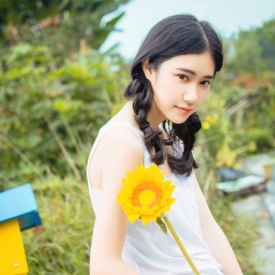 气质欧美卷发发型 款款都是女神范儿