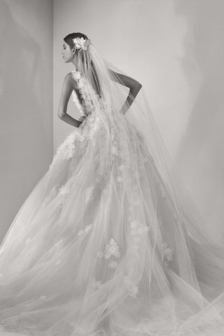 Elie Saab（艾莉·萨博）2025婚纱礼服系列