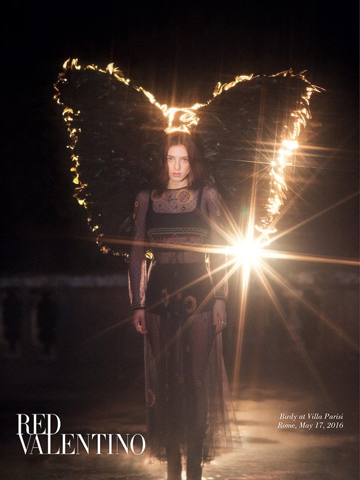 Red Valentino（华伦天奴）2025广告大片