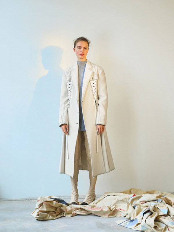 超模Tilda Lindstam 演绎《Vogue》时尚杂志大片