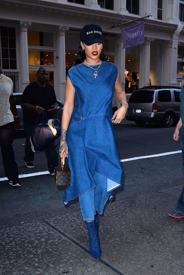 蕾哈娜rihanna最新街拍 订婚后女神美出新高