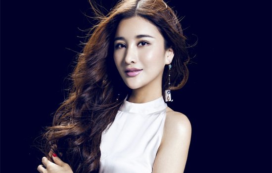 女人性暗示动作 盘点女人12种性暗示肢体语言