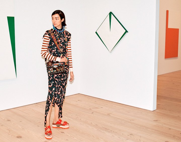 超模孙菲菲演绎2025《Vogue》时尚杂志美国版