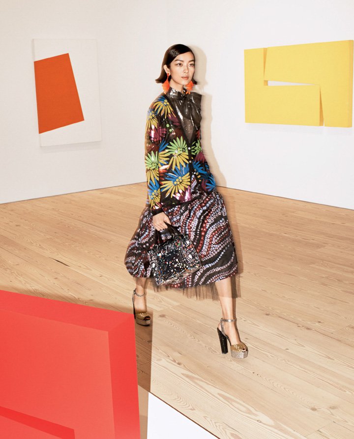 超模孙菲菲演绎2025《Vogue》时尚杂志美国版