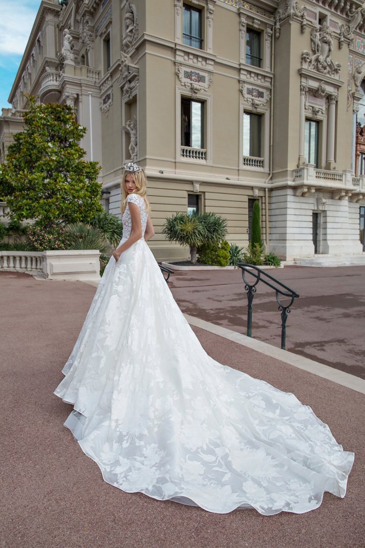 Alessandra Rinaudo 2025婚纱礼服系列二