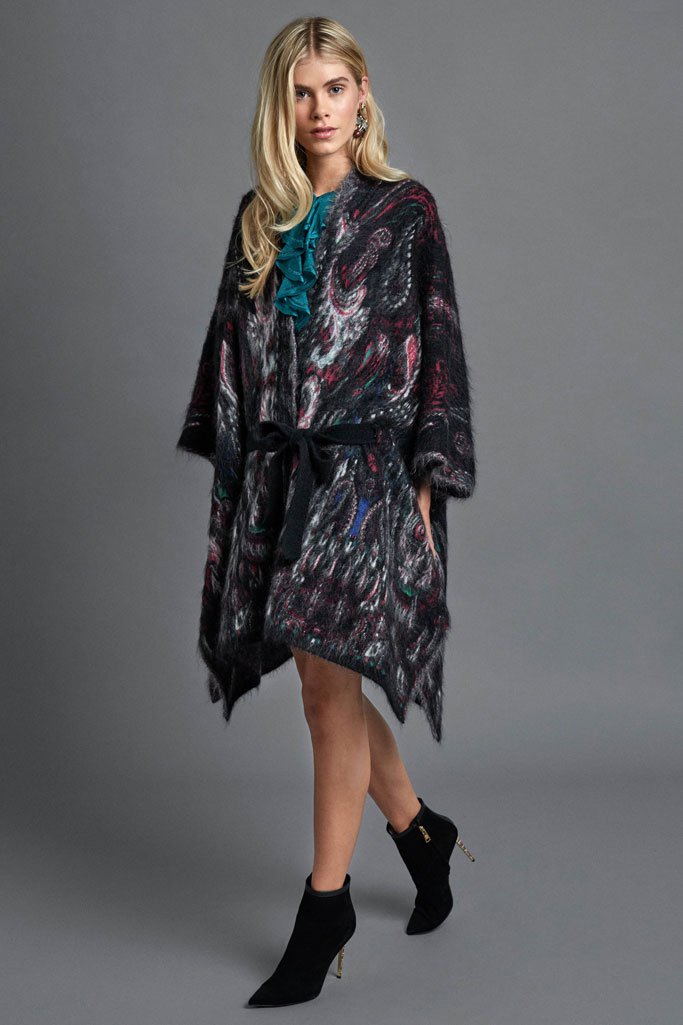 Roberto Cavalli（罗伯特·卡沃利）2025 Lookbook