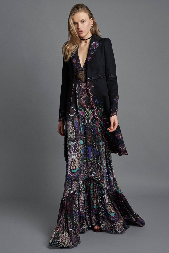 Roberto Cavalli（罗伯特·卡沃利）2025 Lookbook