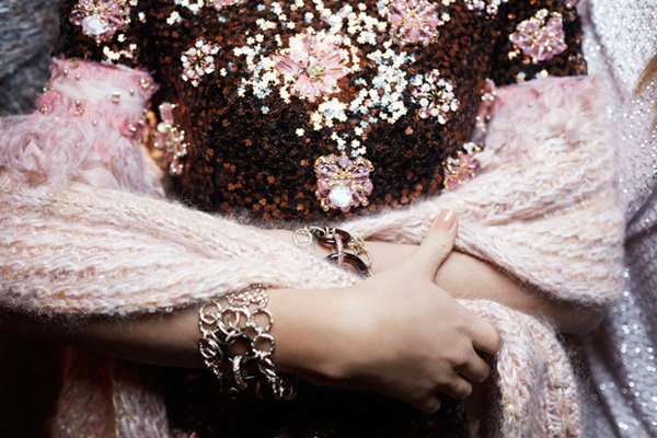 香奈儿Chanel巴黎时装秀场资讯 Chanel2025早秋系列秀场时尚配饰大赏