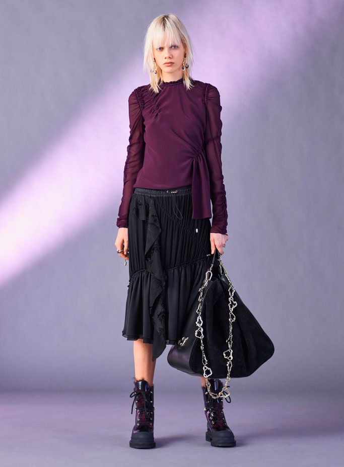 Versace范思哲最新品牌广告  Versace 2025早秋女装系列