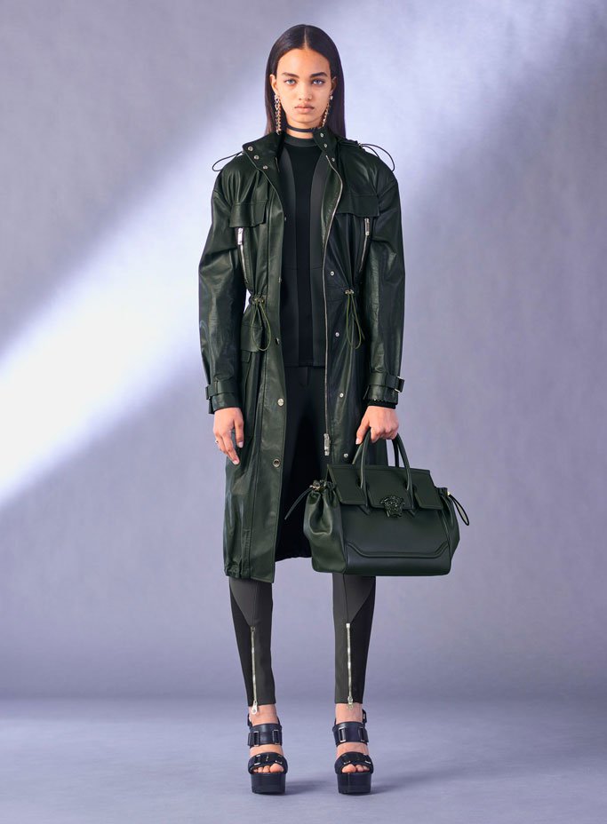 Versace范思哲最新品牌广告  Versace 2025早秋女装系列