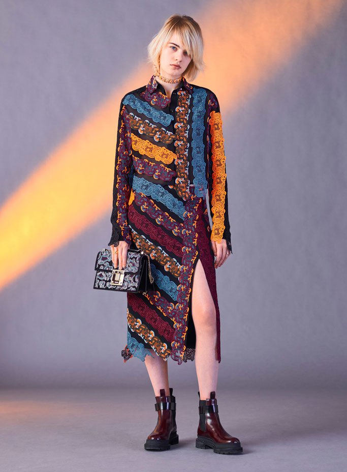 Versace范思哲最新品牌广告  Versace 2025早秋女装系列