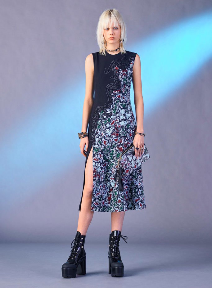 Versace范思哲最新品牌广告  Versace 2025早秋女装系列